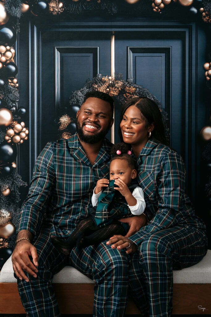 Christmas Photography: Your Complete Guide to Festive Family Portraits in Ontario